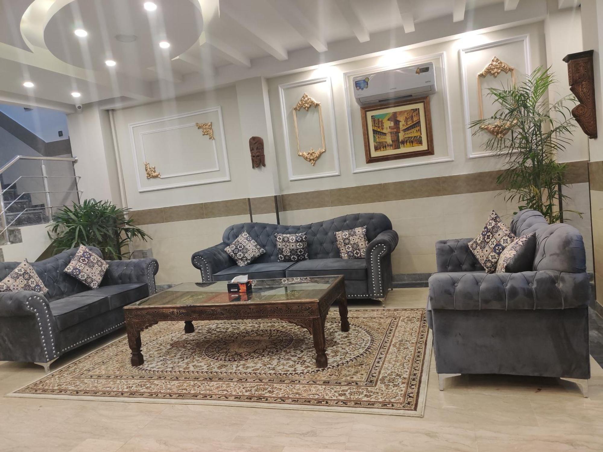 Hotel Swiss Pearl Lahor Dış mekan fotoğraf